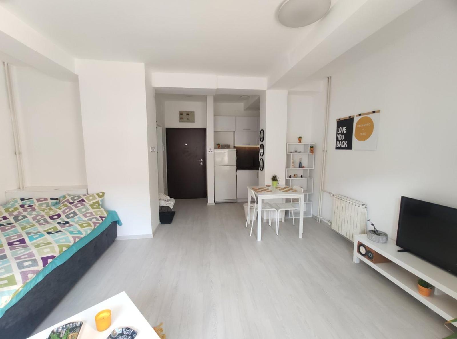 City Center White Apartment! Skopje Exterior foto